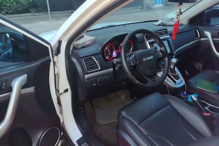 Used Haval H6 2015 Sport Edition 1.5T Automatic Two-Wheel Drive Luxury Model Driver Seat