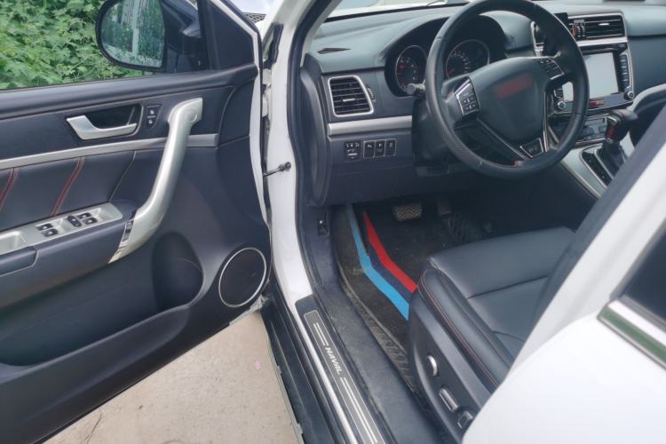 Used Haval H6 2015 Sport Edition 1.5T Automatic Two-Wheel Drive Luxury Model Driver Seat