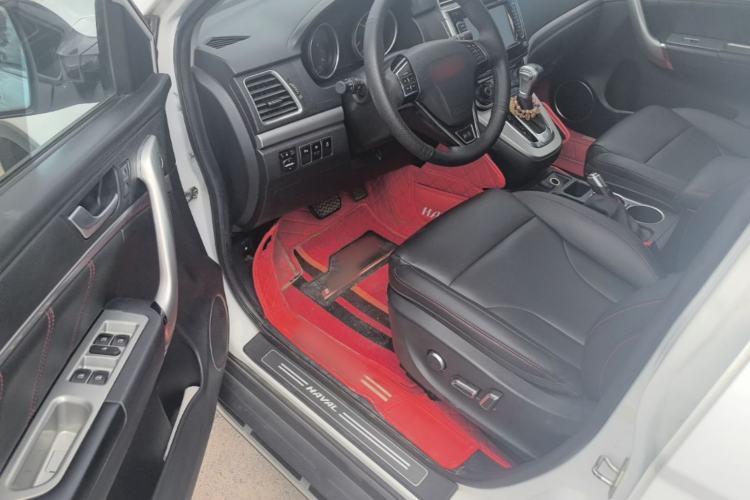 Used Haval H6 2015 Sport Edition 1.5T Automatic Two-Wheel Drive Luxury Model Driver Seat