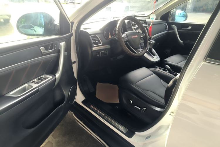 Used Haval H6 2015 Sport Edition 1.5T Automatic Two-Wheel Drive Luxury Model Driver Seat