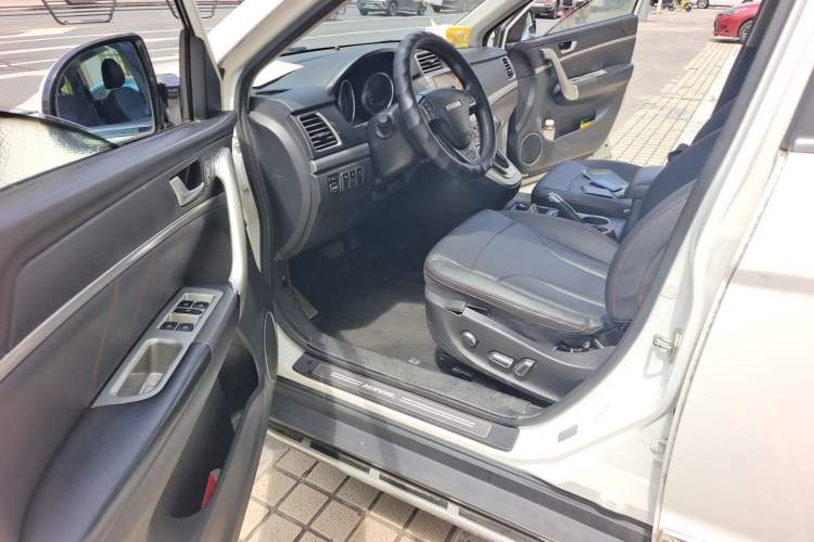 Used Haval H6 2015 Sport Edition 1.5T Automatic Two-Wheel Drive Luxury Model Driver Seat