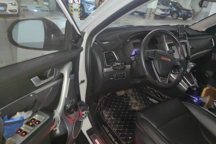Used Haval H6 2015 Sport Edition 1.5T Automatic Two-Wheel Drive Luxury Model Driver Seat
