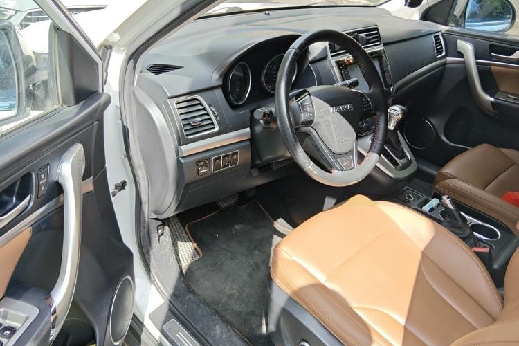 Used Haval H6 2015 Sport Edition 1.5T Automatic Two-Wheel Drive Luxury Model Driver Seat