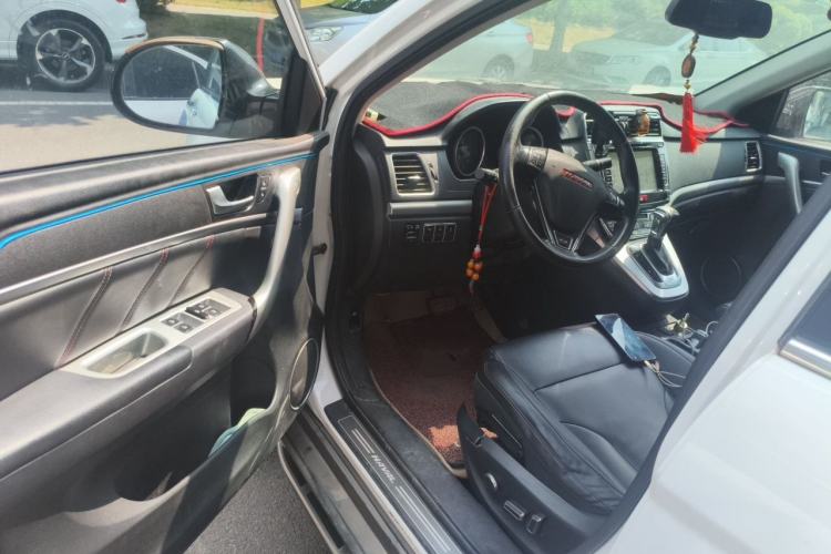 Used Haval H6 2015 Sport Edition 1.5T Automatic Two-Wheel Drive Luxury Model Driver Seat