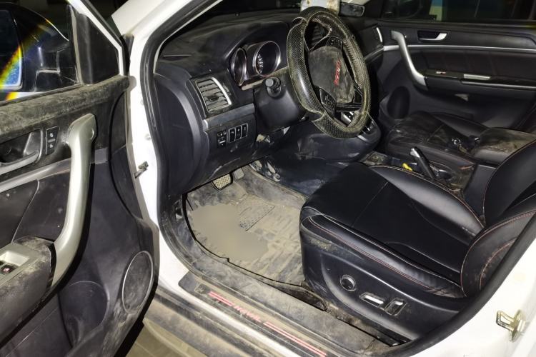 Used Haval H6 2015 Sport Edition 1.5T Automatic Two-Wheel Drive Luxury Model Driver Seat
