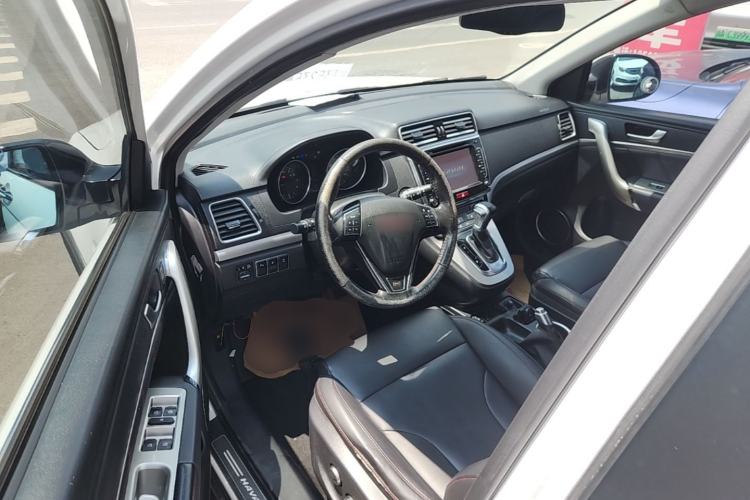 Used Haval H6 2015 Sport Edition 1.5T Automatic Two-Wheel Drive Luxury Model Driver Seat