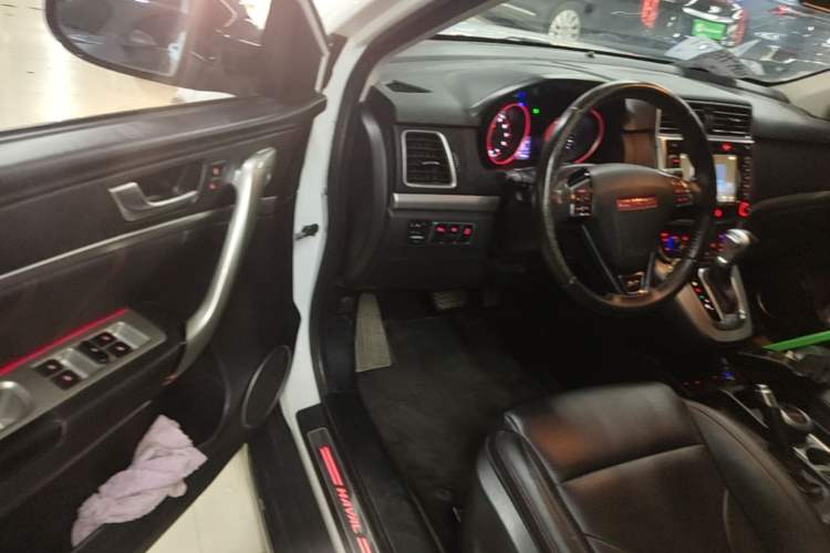 Used Haval H6 2015 Sport Edition 1.5T Automatic Two-Wheel Drive Luxury Model Driver Seat