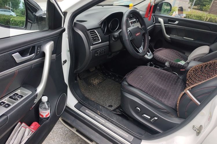 Used Haval H6 2015 Sport Edition 1.5T Automatic Two-Wheel Drive Luxury Model Driver Seat