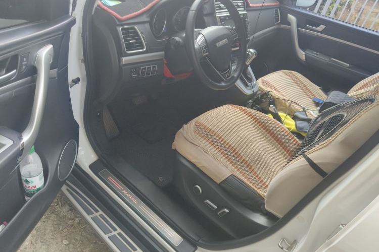 Used Haval H6 2015 Sport Edition 1.5T Automatic Two-Wheel Drive Luxury Model Driver Seat