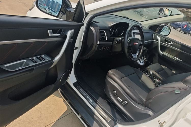 Used Haval H6 2015 Sport Edition 1.5T Automatic Two-Wheel Drive Luxury Model Driver Seat
