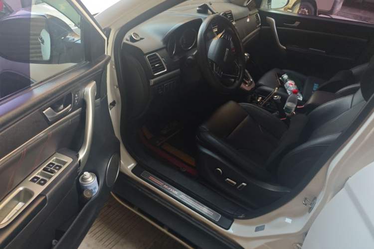 Used Haval H6 2015 Sport Edition 1.5T Automatic Two-Wheel Drive Luxury Model Driver Seat