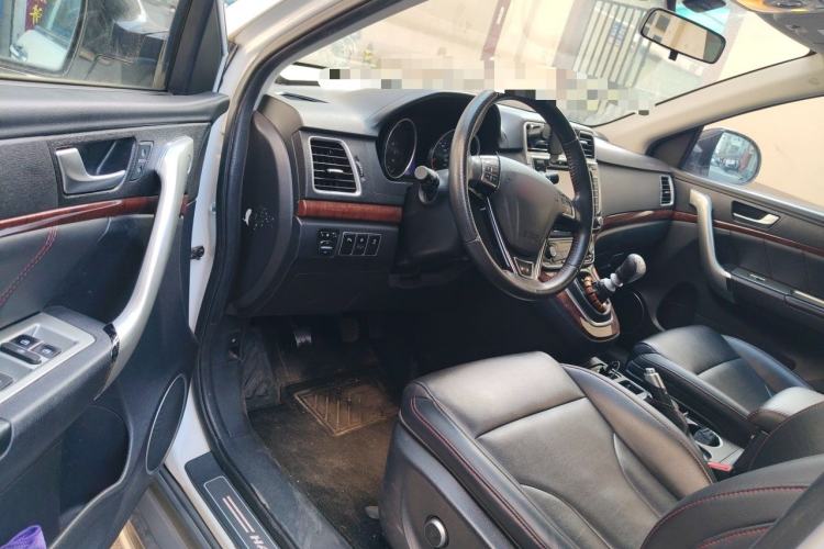 Used Haval H6 2015 Revised Version Sport Edition 1.5T Manual Transmission Two-Wheel Drive Elite Grade Driver Seat