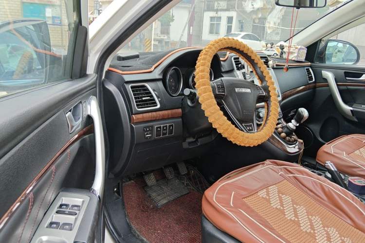 Used Haval H6 2015 Sport Edition 1.5T Manual Two-Wheel Drive Elite Model Driver Seat