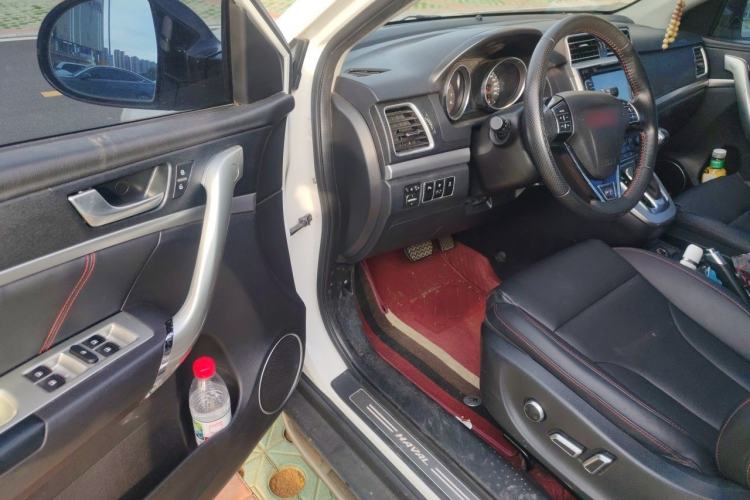 Used Haval H6 2015 Sport Edition 1.5T Automatic Two-Wheel Drive Luxury Model Driver Seat
