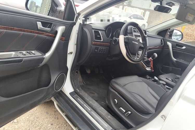 Used Haval H6 2015 Revised Version Sport Edition 1.5T Manual Transmission Two-Wheel Drive Elite Grade Driver Seat
