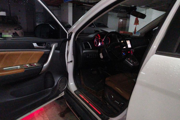 Used Haval H6 2015 Sport Edition 1.5T Automatic Two-Wheel Drive Luxury Model Driver Seat
