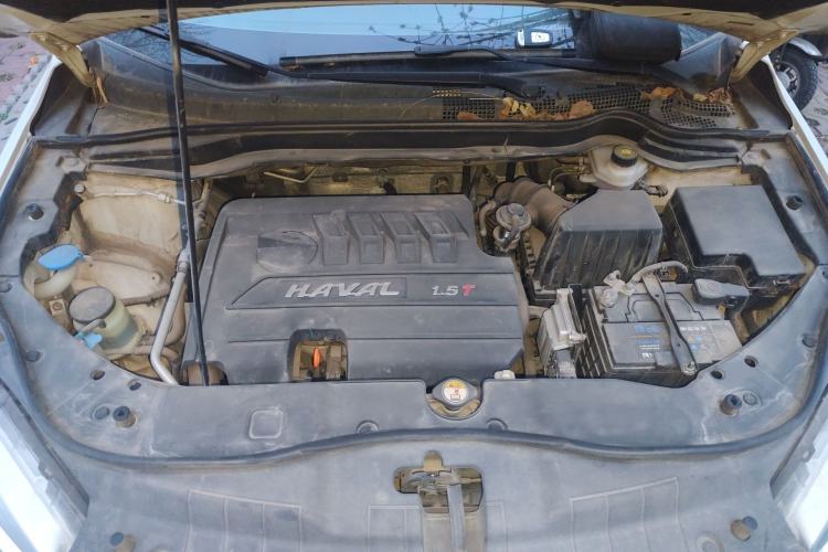 Used Haval H6 2015 Sport Edition 1.5T Automatic Two-Wheel Drive Luxury Model Engine Bay