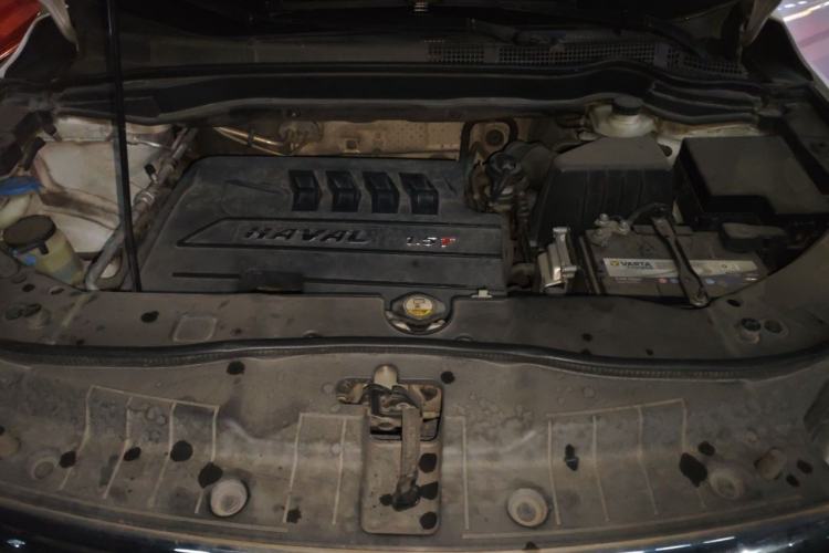 Used Haval H6 2015 Sport Edition 1.5T Automatic Two-Wheel Drive Luxury Model Engine Bay