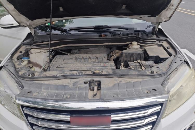 Used Haval H6 2015 Revised Version Sport Edition 1.5T Manual Transmission Two-Wheel Drive Elite Grade Engine Bay