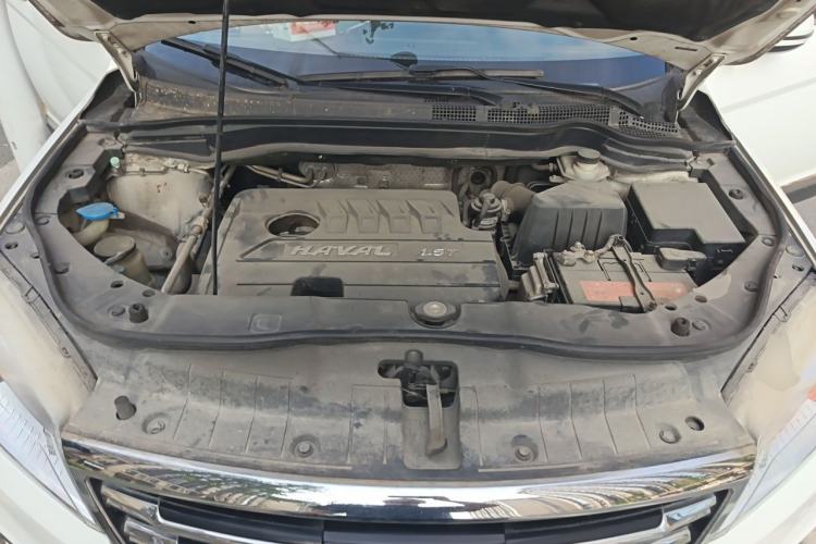 Used Haval H6 2015 Sport Edition 1.5T Automatic Two-Wheel Drive Luxury Model Engine Bay