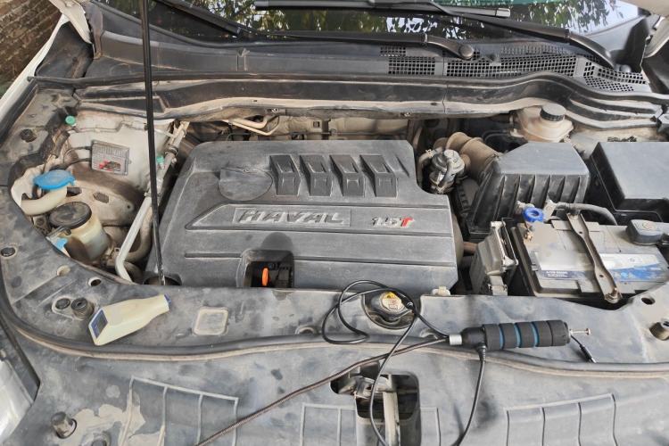 Used Haval H6 2015 Sport Edition 1.5T Automatic Two-Wheel Drive Luxury Model Engine Bay