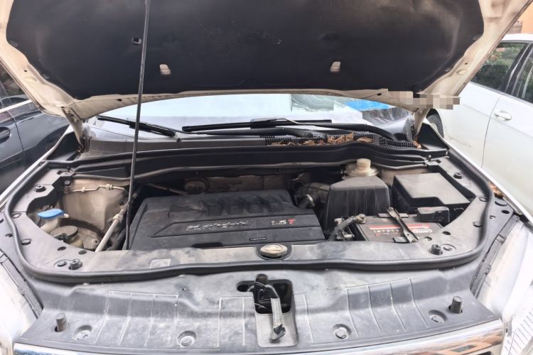 Used Haval H6 2015 Sport Edition 1.5T Manual Two-Wheel Drive Elite Model Engine Bay