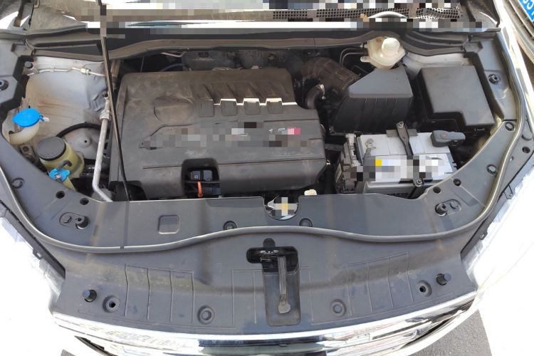 Used Haval H6 2015 Revised Version Sport Edition 1.5T Manual Transmission Two-Wheel Drive Elite Grade Engine Bay