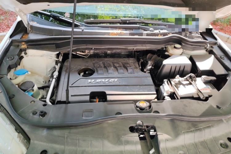Used Haval H6 2015 Sport Edition 1.5T Automatic Two-Wheel Drive Luxury Model Engine Bay