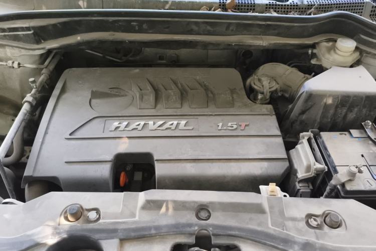 Used Haval H6 2015 Upgraded Model 1.5T Manual Two-Wheel Drive Elite Version Engine Bay