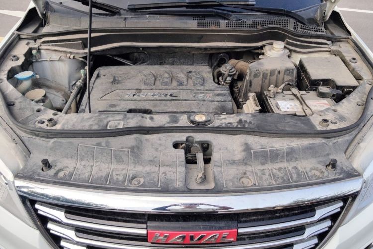Used Haval H6 2015 Sport Edition 1.5T Automatic Two-Wheel Drive Luxury Model Engine Bay