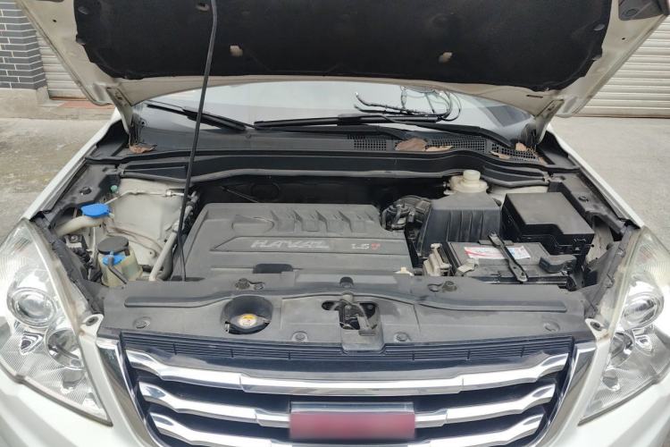 Used Haval H6 2015 Upgraded Model 1.5T Manual Two-Wheel Drive Elite Version Engine Bay