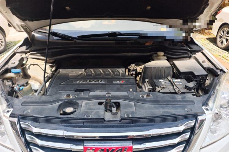 Used Haval H6 2015 Upgraded Model 1.5T Manual Two-Wheel Drive Elite Version Engine Bay