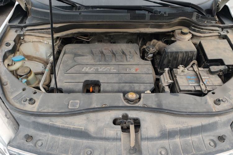 Used Haval H6 2015 Sport Edition 1.5T Automatic Two-Wheel Drive Luxury Model Engine Bay