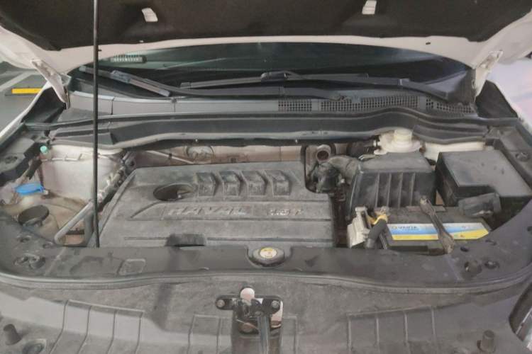 Used Haval H6 2015 Sport Edition 1.5T Manual Two-Wheel Drive Elite Model Engine Bay