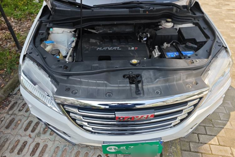 Used Haval H6 2015 Sport Edition 1.5T Automatic Two-Wheel Drive Luxury Model Engine Bay