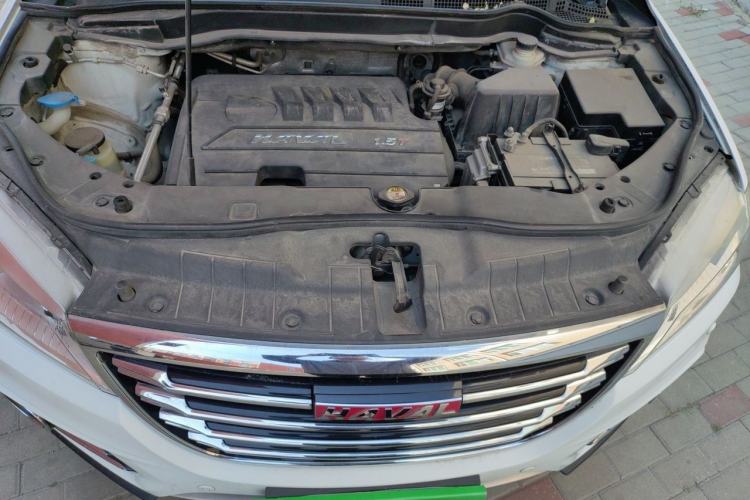 Used Haval H6 2015 Sport Edition 1.5T Automatic Two-Wheel Drive Luxury Model Engine Bay