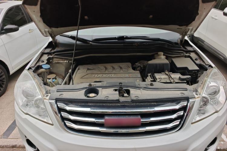 Used Haval H6 2015 Upgraded Model 1.5T Manual Two-Wheel Drive Elite Version Engine Bay
