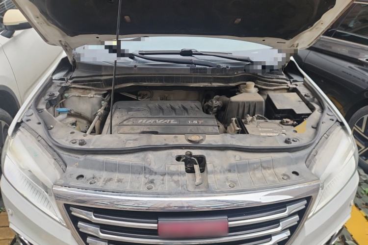 Used Haval H6 2015 Sport Edition 1.5T Automatic Two-Wheel Drive Luxury Model Engine Bay