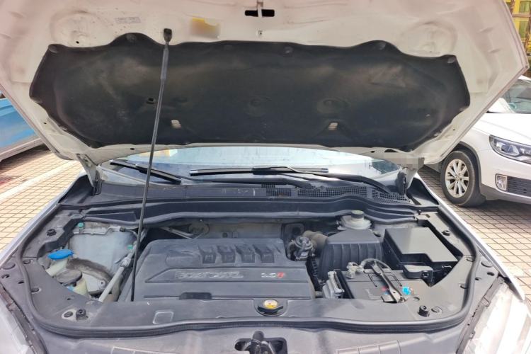 Used Haval H6 2015 Sport Edition 1.5T Automatic Two-Wheel Drive Luxury Model Engine Bay