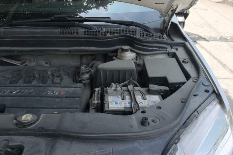 Used Haval H6 2015 Sport Edition 1.5T Automatic Two-Wheel Drive Luxury Model Engine Bay Left