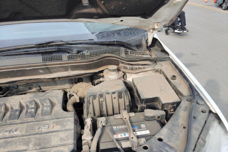 Used Haval H6 2015 Sport Edition 1.5T Manual Two-Wheel Drive Elite Model Engine Bay Left