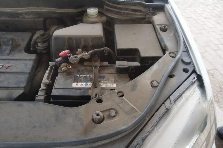 Used Haval H6 2015 Sport Edition 1.5T Automatic Two-Wheel Drive Luxury Model Engine Bay Left