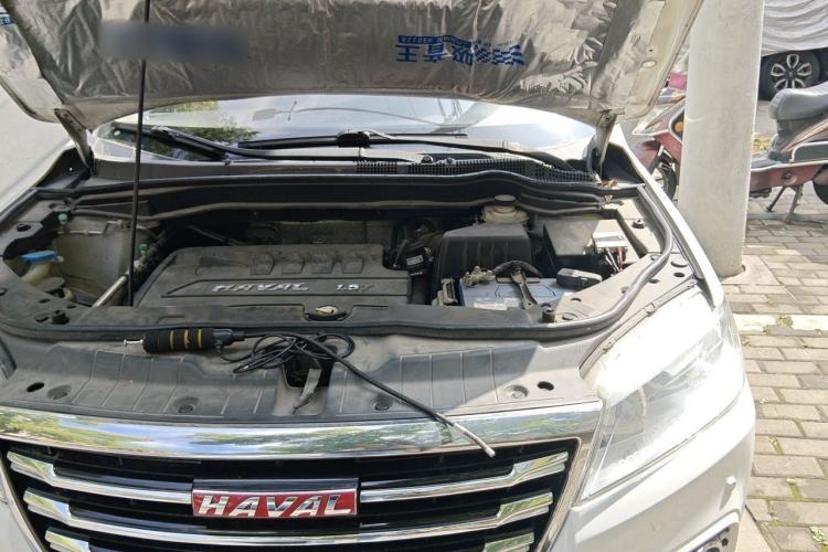 Used Haval H6 2015 Sport Edition 1.5T Automatic Two-Wheel Drive Luxury Model Engine Bay Left