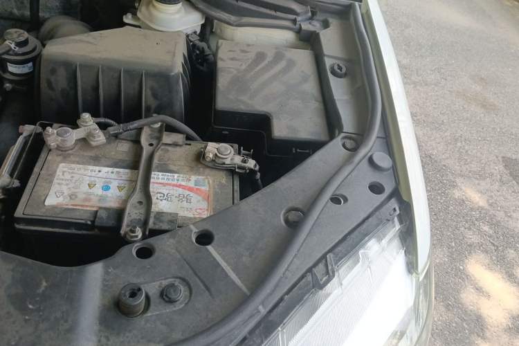 Used Haval H6 2015 Sport Edition 1.5T Automatic Two-Wheel Drive Luxury Model Engine Bay Left