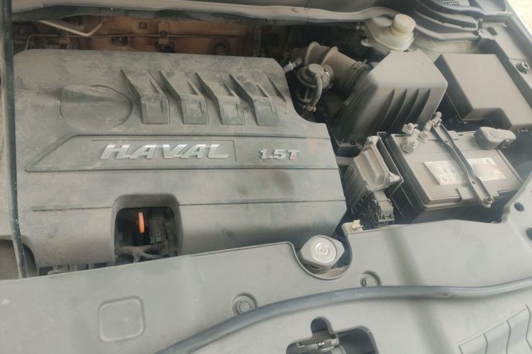 Used Haval H6 2015 Sport Edition 1.5T Automatic Two-Wheel Drive Luxury Model Engine Bay Left