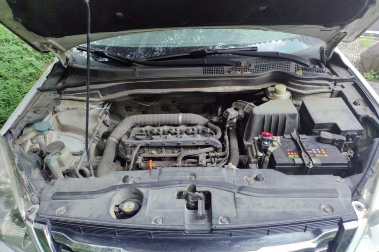 Used Haval H6 2015 Upgraded Model 1.5T Manual Two-Wheel Drive Elite Version Engine Bay