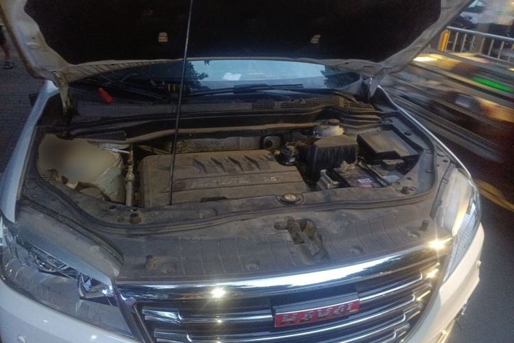 Used Haval H6 2015 Sport Edition 1.5T Automatic Two-Wheel Drive Luxury Model Engine Bay