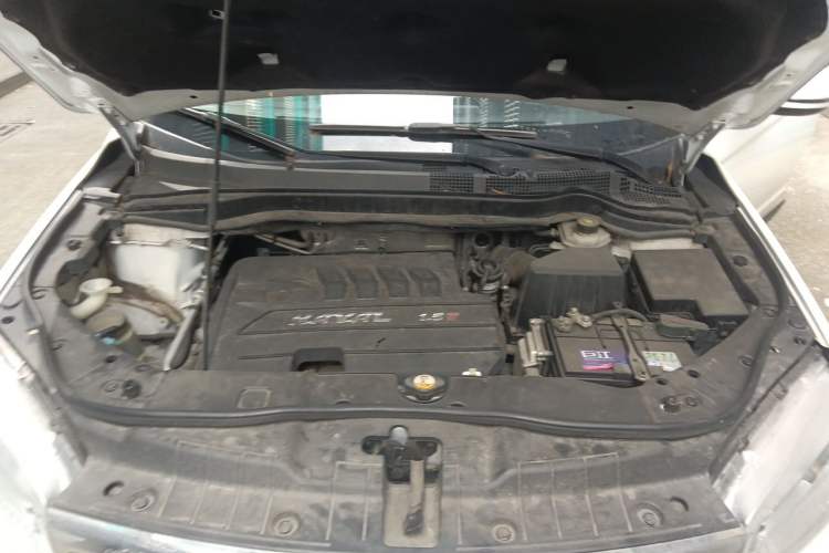 Used Haval H6 2015 Sport Edition 1.5T Automatic Two-Wheel Drive Luxury Model Engine Bay