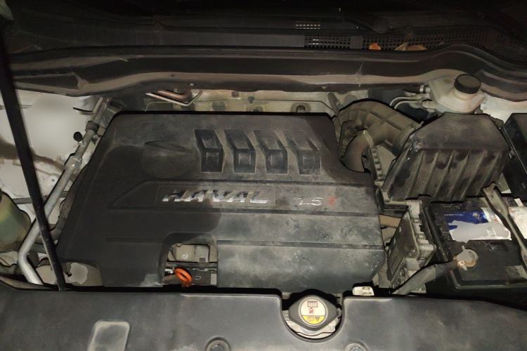 Used Haval H6 2015 Revised Version Sport Edition 1.5T Manual Transmission Two-Wheel Drive Elite Grade Engine Bay