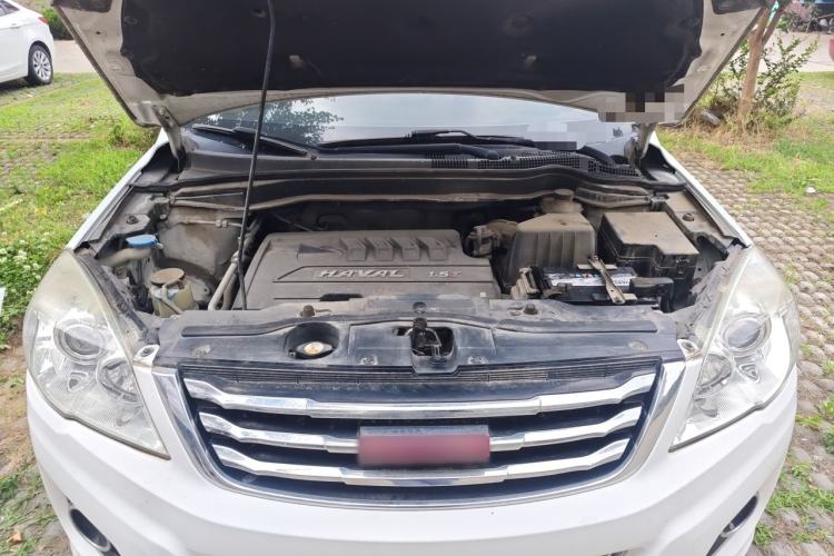 Used Haval H6 2015 Upgraded Model 1.5T Manual Two-Wheel Drive Elite Version Engine Bay